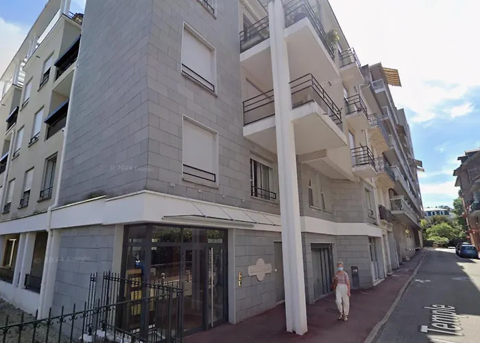 Grand T1 Bis Moderne En Avec Vélo électrique - Animaux Acceptés - Fr-1-555-124 * Aix-les-Bains